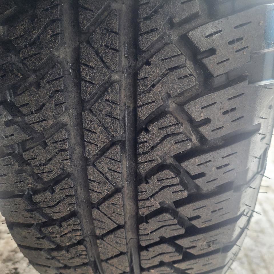 Used 2017 Jeep Wrangler Unlimited Sahara w/ Connectivity Group image 40