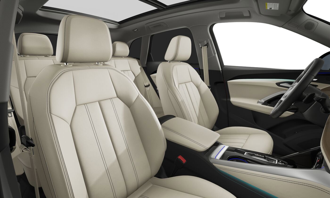 Certified 2025 Audi Q5 Premium Plus w/ Premium Plus AWD/4WD image 5