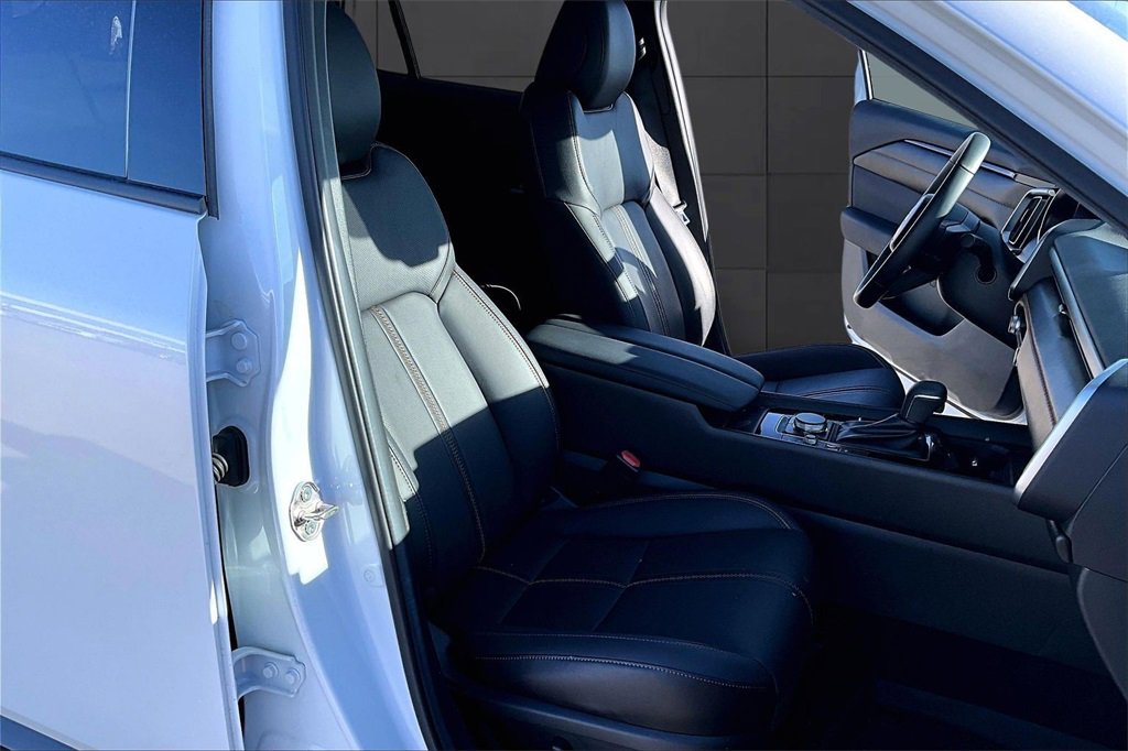 Used 2025 MAZDA CX-50 AWD 2.5 Hybrid w/ Weather Package image 7