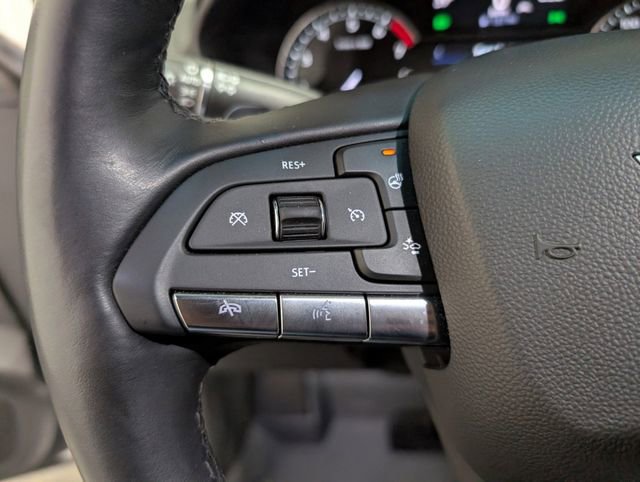 Used 2025 Cadillac CT4 Premium Luxury RWD image 17