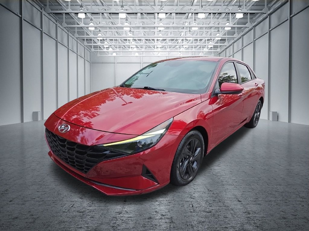 Used 2021 Hyundai Elantra SEL FWD image 3