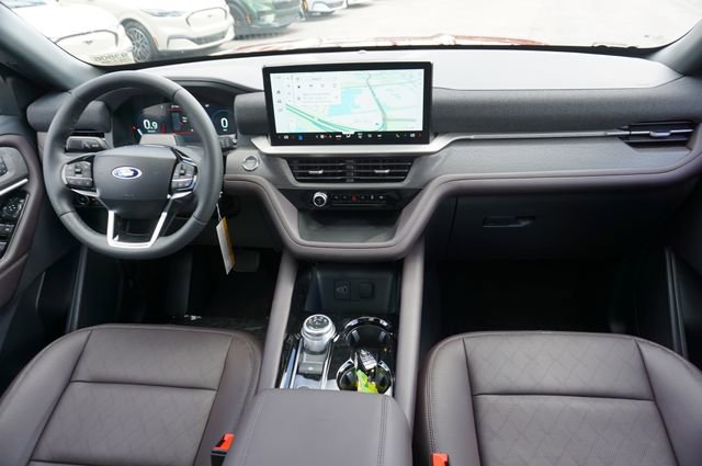 New 2026 Ford Explorer Platinum RWD image 6