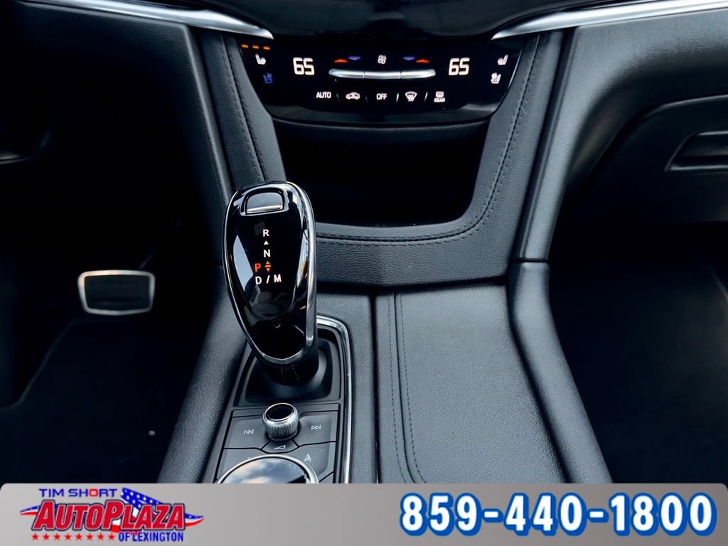 Used 2024 Cadillac XT6 Sport w/ Technology Package AWD/4WD image 11