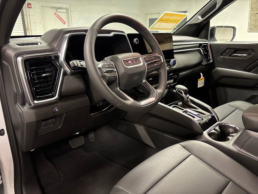 New 2026 GMC Canyon Elevation w/ Convenience Package RWD image 24