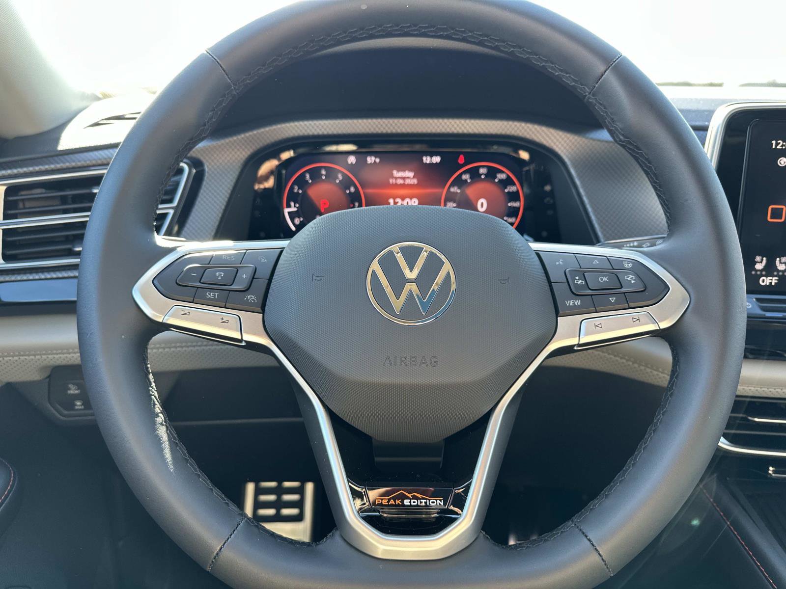 New 2026 Volkswagen Atlas Peak Edition image 22