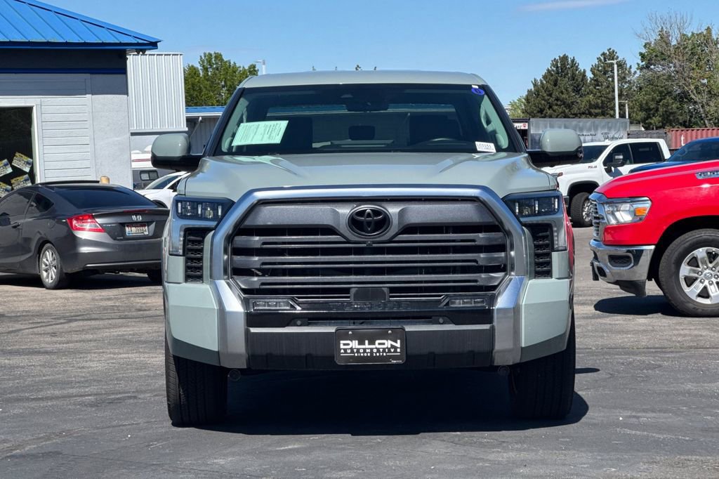 Used 2024 Toyota Tundra Limited AWD/4WD image 9