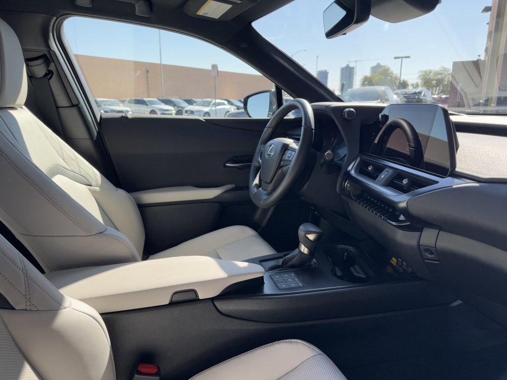 Used 2024 Lexus UX 250h F Sport image 42