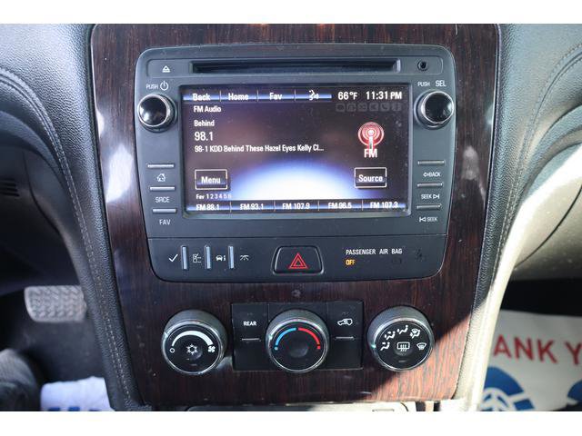 Used 2015 Chevrolet Traverse LT w/ Style and Technology Package image 13