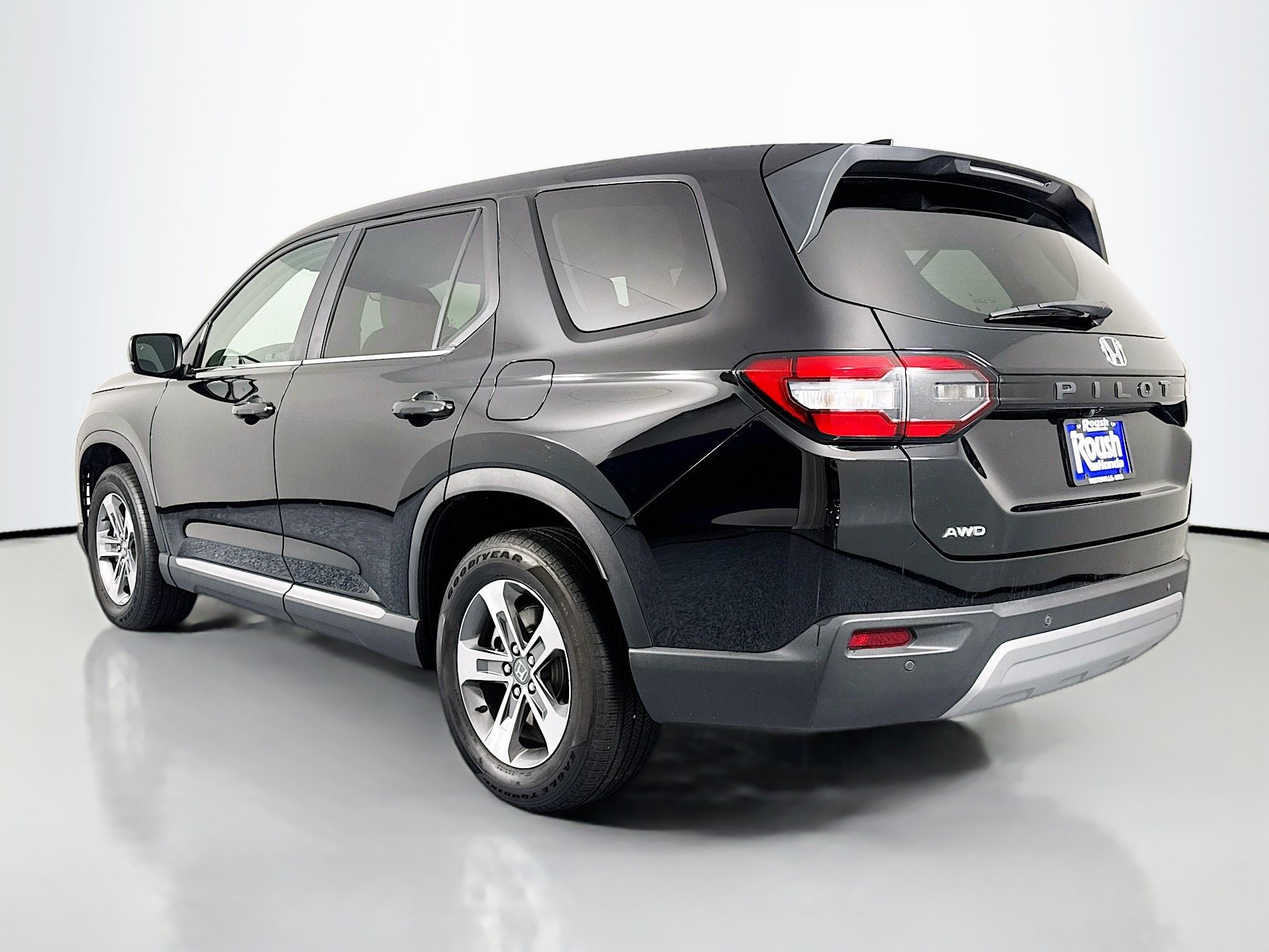 Certified 2025 Honda Pilot EX-L image 7