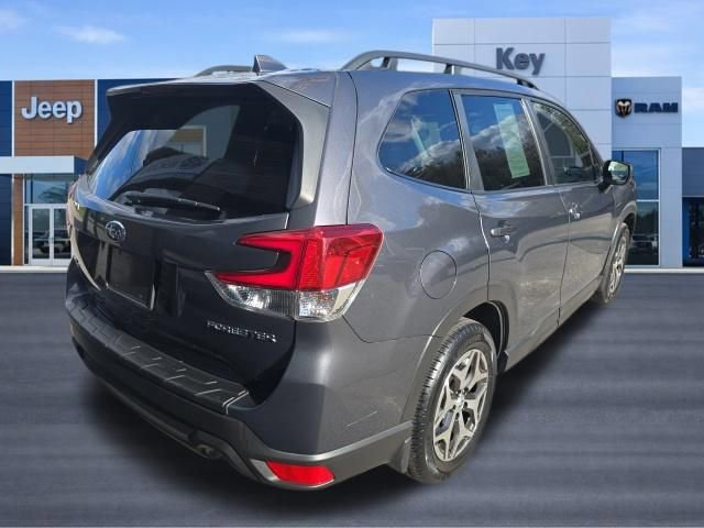 Used 2023 Subaru Forester Premium AWD/4WD image 4