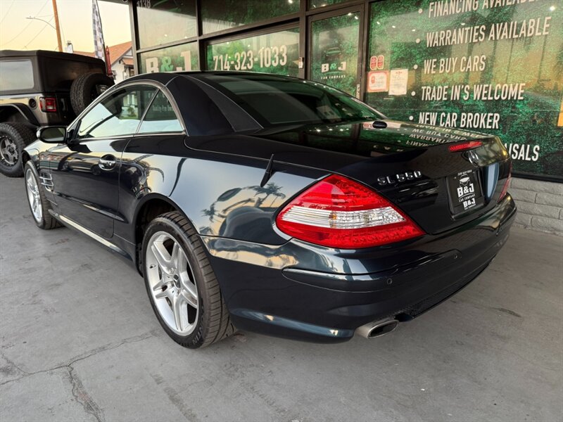 Used 2007 Mercedes-Benz SL 550 image 9