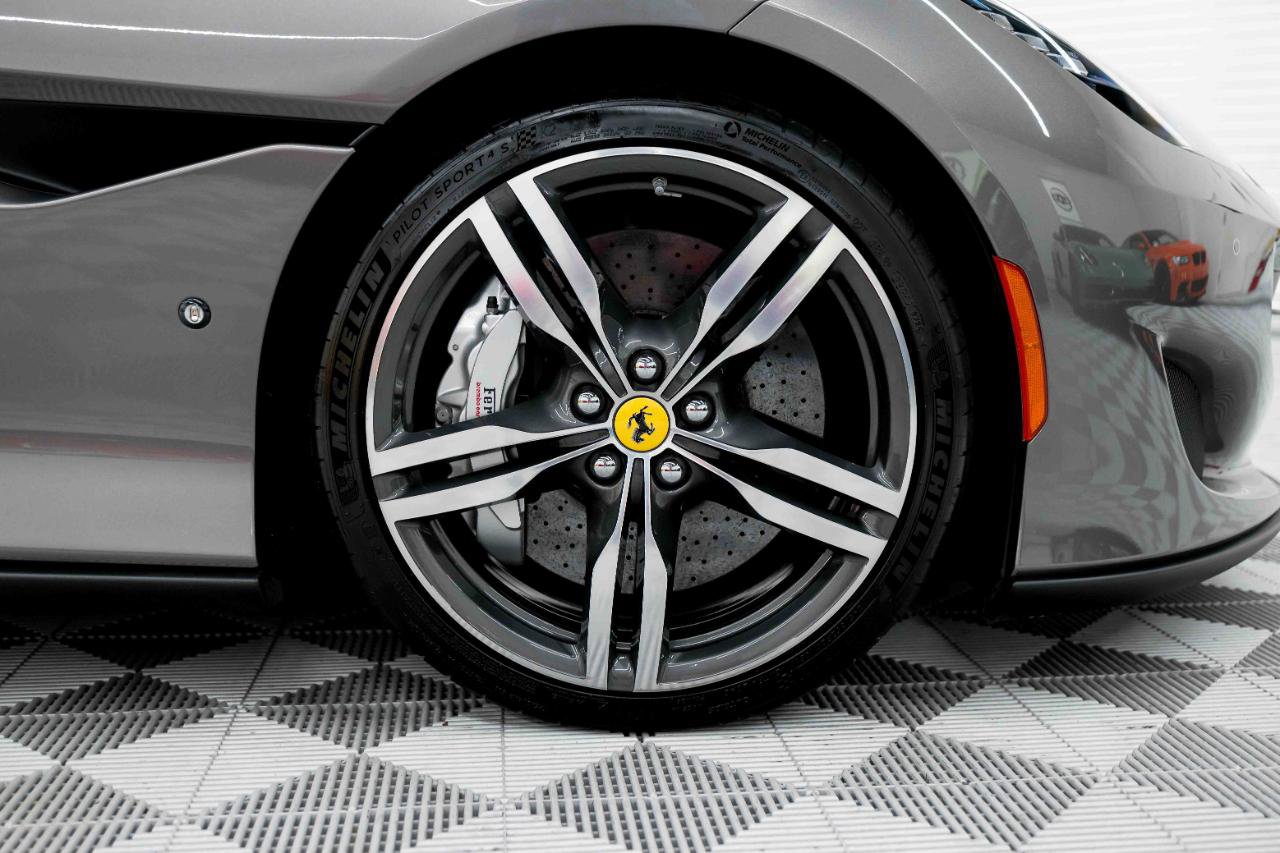 Used 2020 Ferrari Portofino RWD image 51