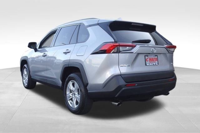 Used 2021 Toyota RAV4 XLE image 6