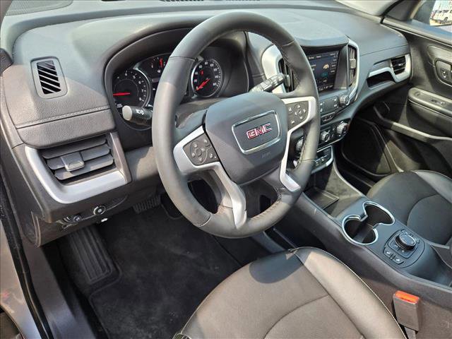 Used 2024 GMC Terrain SLT AWD/4WD image 10
