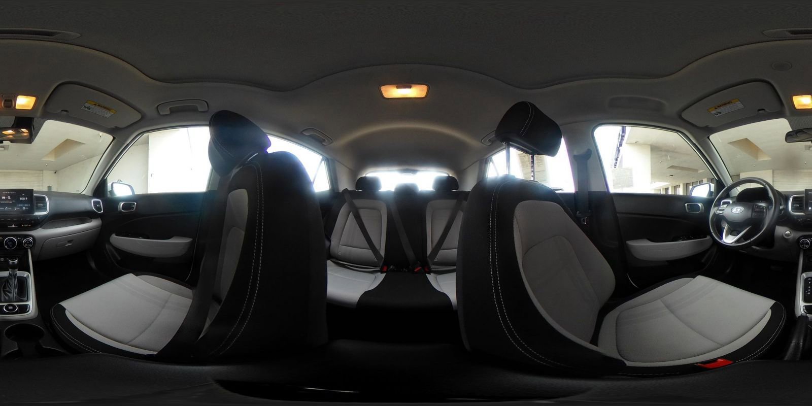 Used 2025 Hyundai Venue SEL image 43