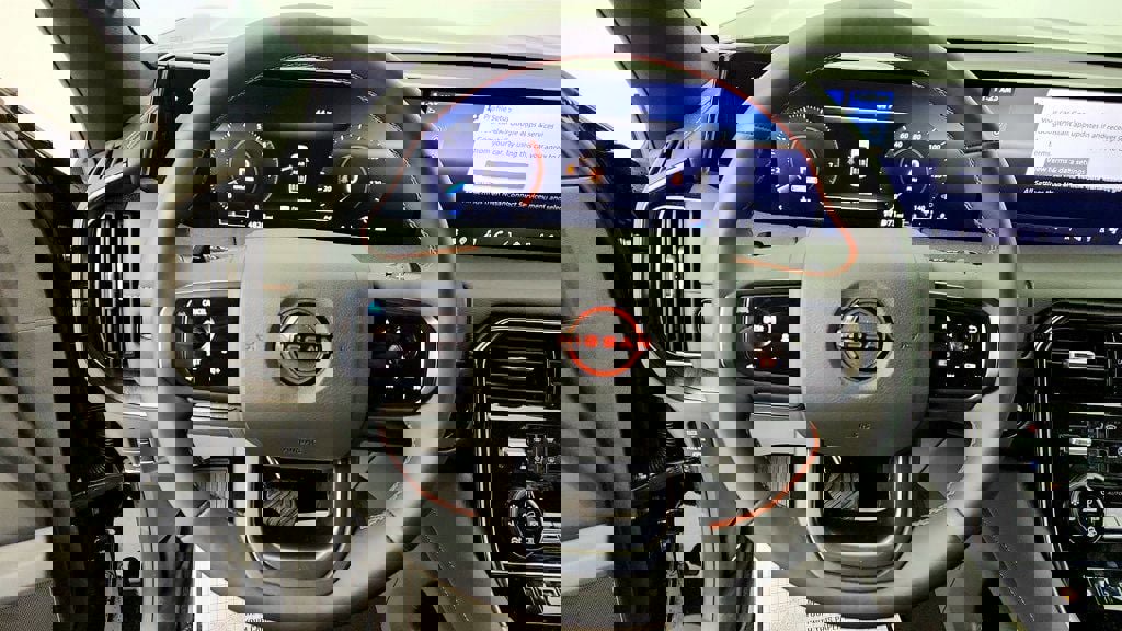 Used 2025 Nissan Armada PRO-4X w/ Pro-4X Premium Package image 14