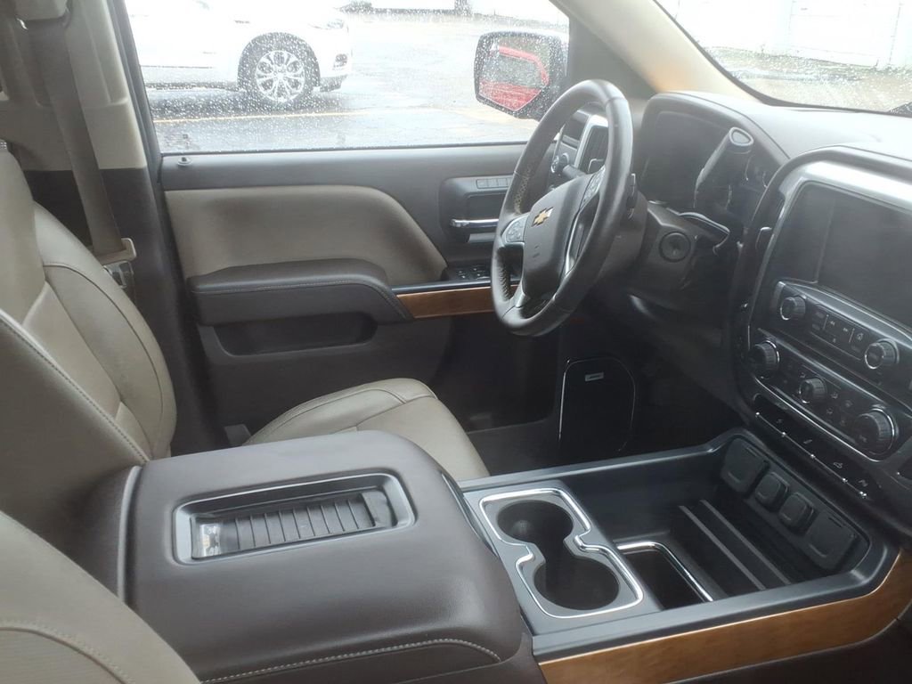 Used 2016 Chevrolet Silverado 1500 LTZ w/ LTZ Plus Package image 9