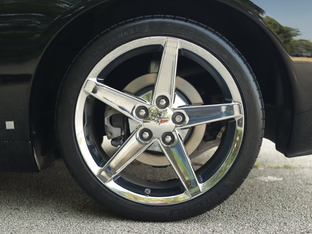 Used 2008 Chevrolet Corvette Coupe w/ Preferred Equipment Group RWD image 34