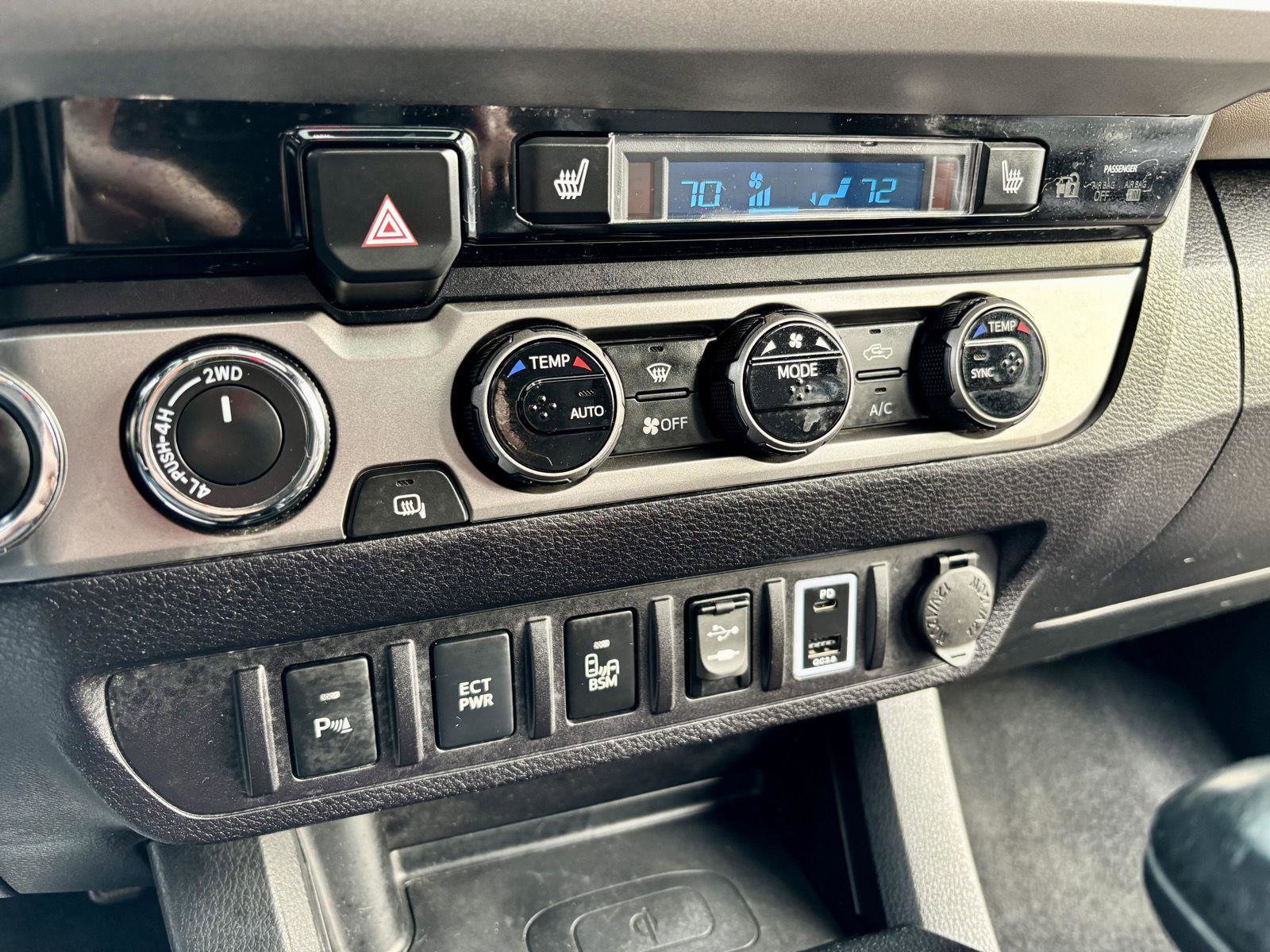 Used 2017 Toyota Tacoma Limited w/ Tow Package image 35