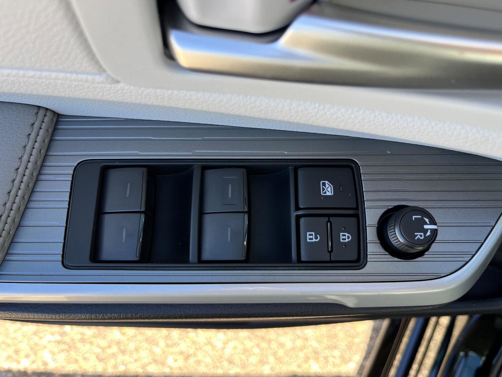 New 2025 Toyota Sienna XLE image 14
