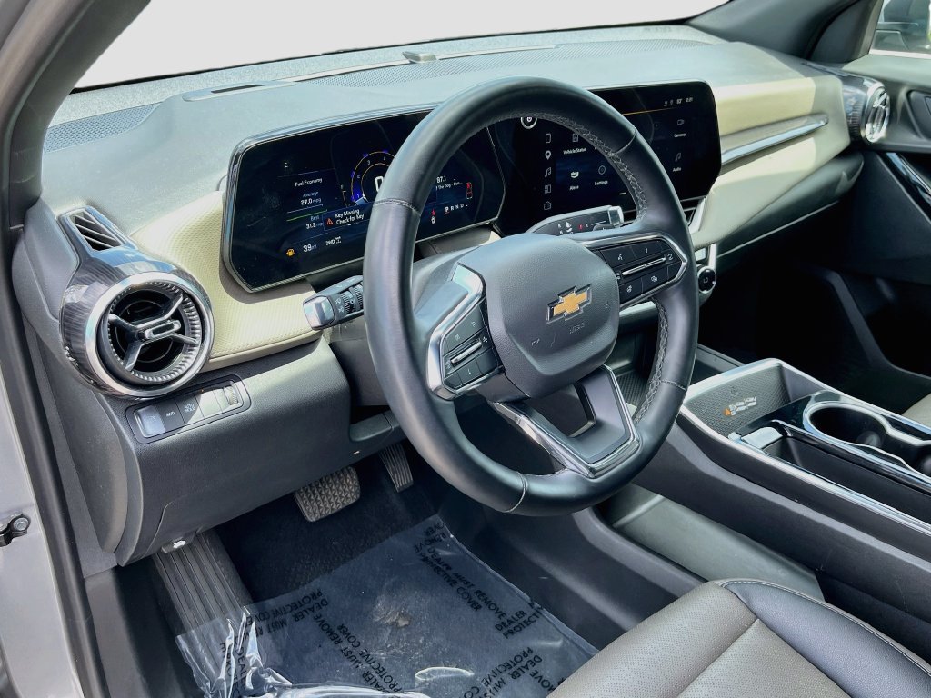 Used 2025 Chevrolet Equinox LT w/ Convenience Package II AWD/4WD image 16
