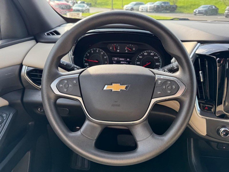 Used 2023 Chevrolet Traverse LS w/ Safety Package image 13