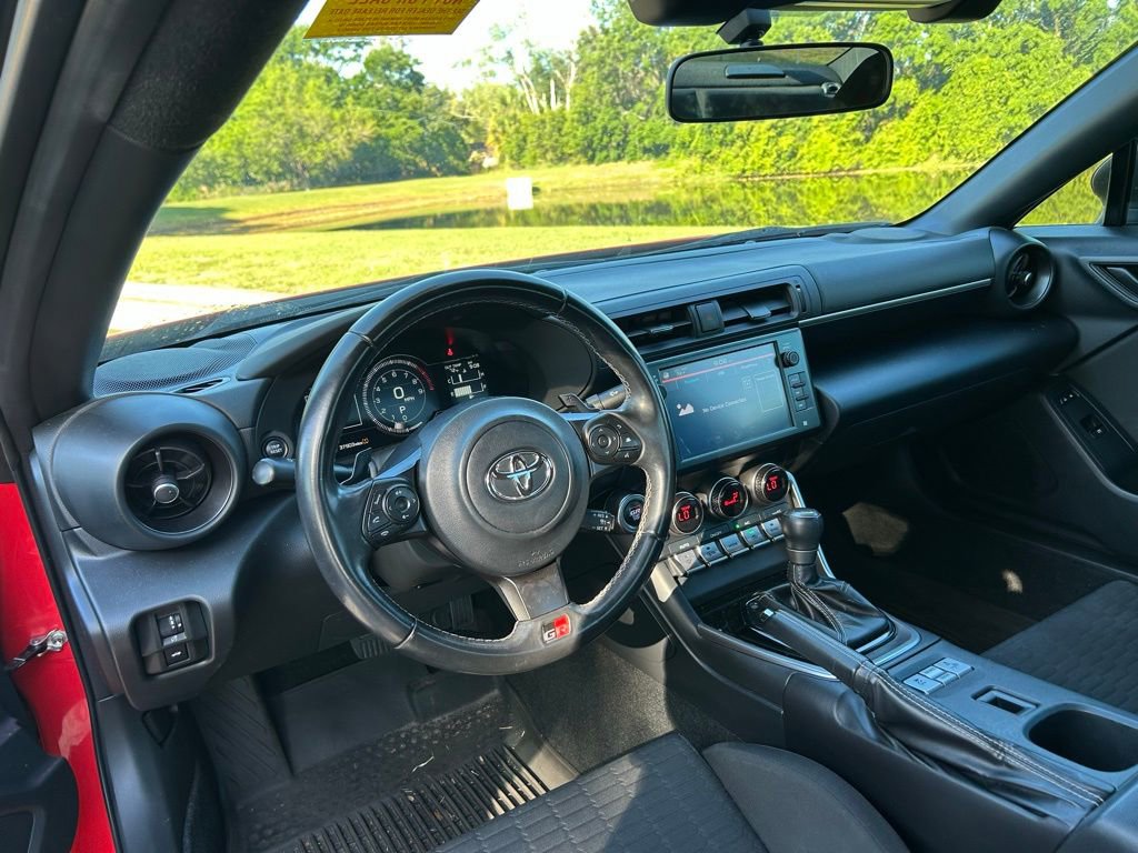 Used 2022 Toyota GR86 image 12