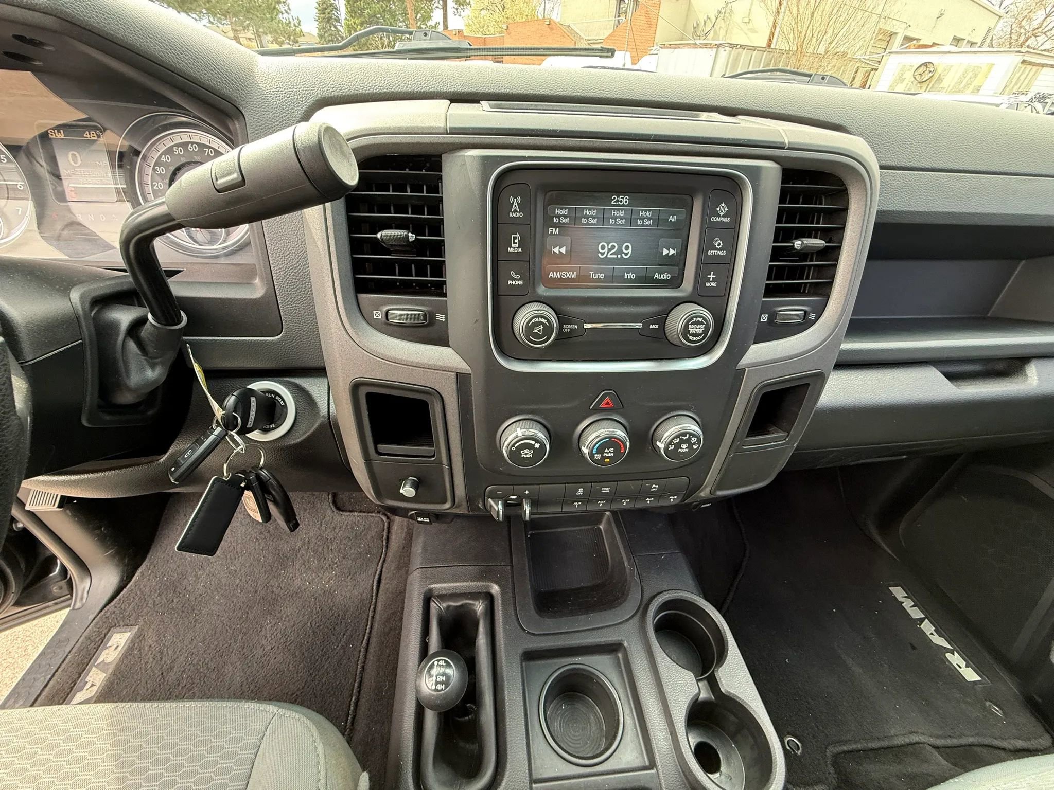 Used 2015 RAM 2500 Tradesman w/ Chrome Appearance Group AWD/4WD image 41
