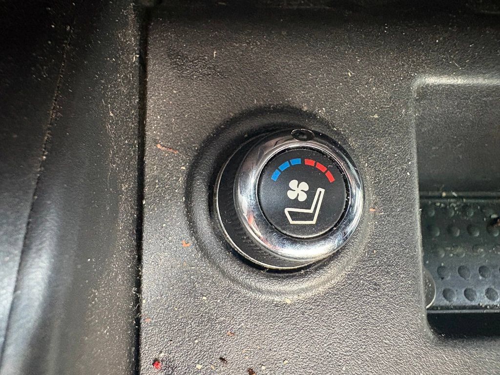 Used 2020 Nissan Titan PRO-4X w/ Pro-4x Convenience Package AWD/4WD image 24