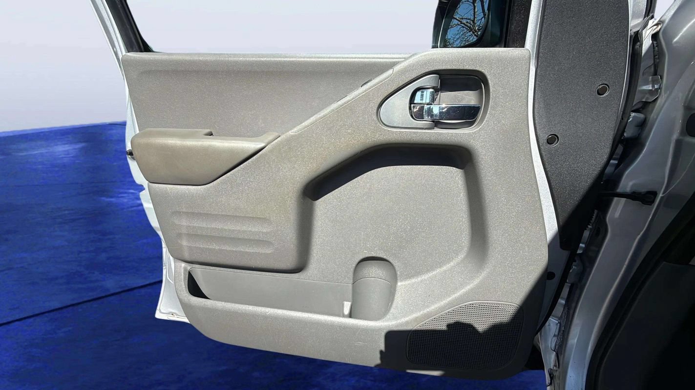 Used 2021 Nissan Frontier S AWD/4WD image 18