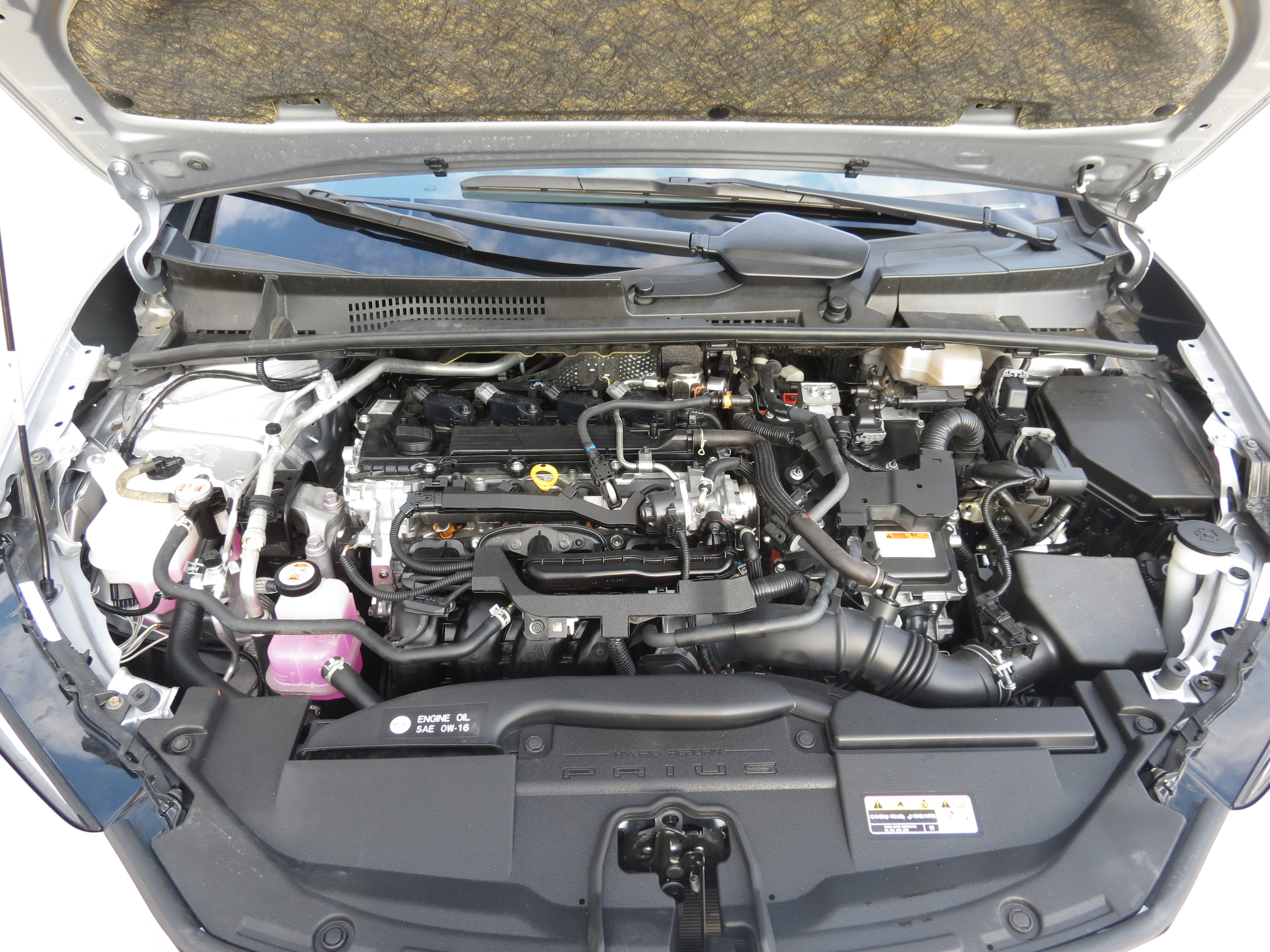 Used 2023 Toyota Prius LE FWD image 10