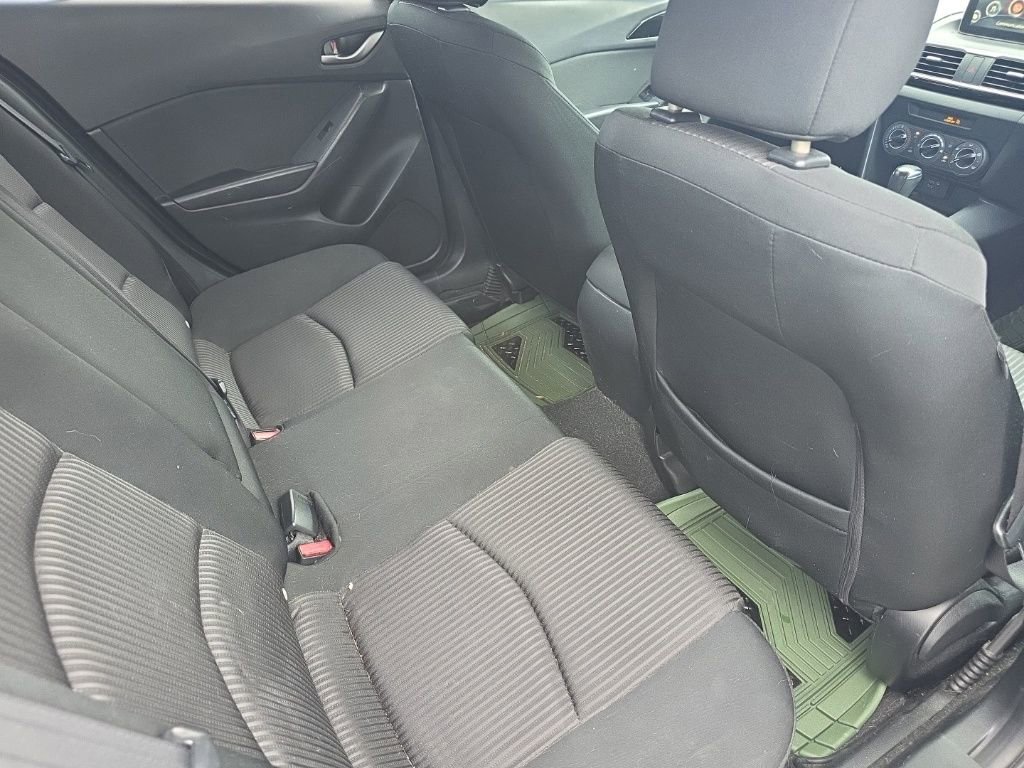 Used 2016 MAZDA MAZDA3 i Touring image 18