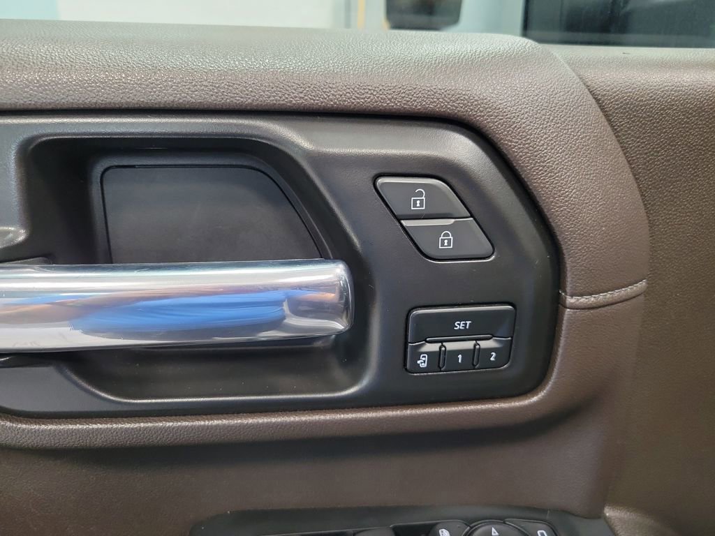 Used 2023 GMC Sierra 2500 Denali w/ Denali Ultimate Package image 39