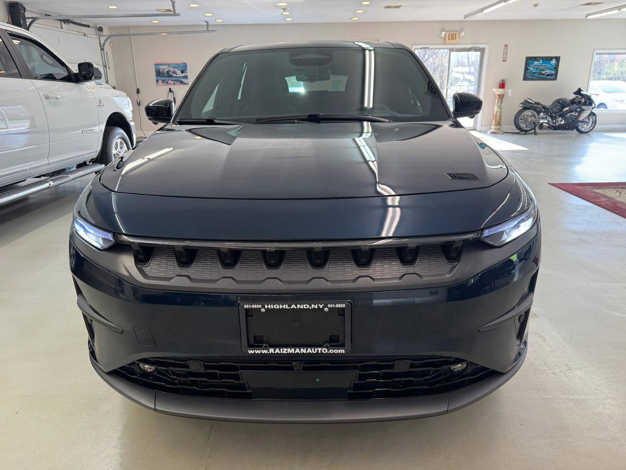 Used 2024 Jeep Wagoneer Launch Edition AWD/4WD image 30