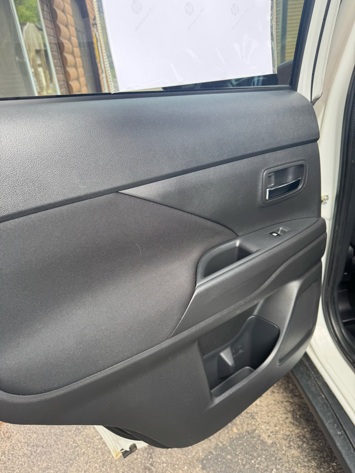 Used 2018 Mitsubishi Outlander ES image 14