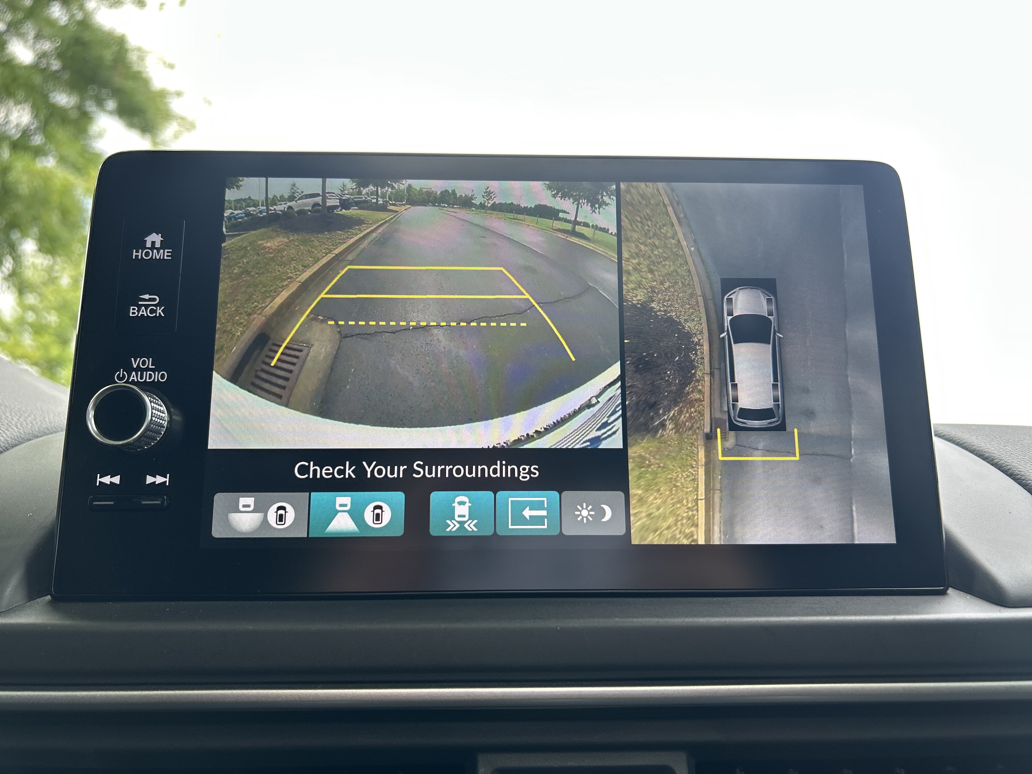 Used 2025 Honda Pilot Elite image 14