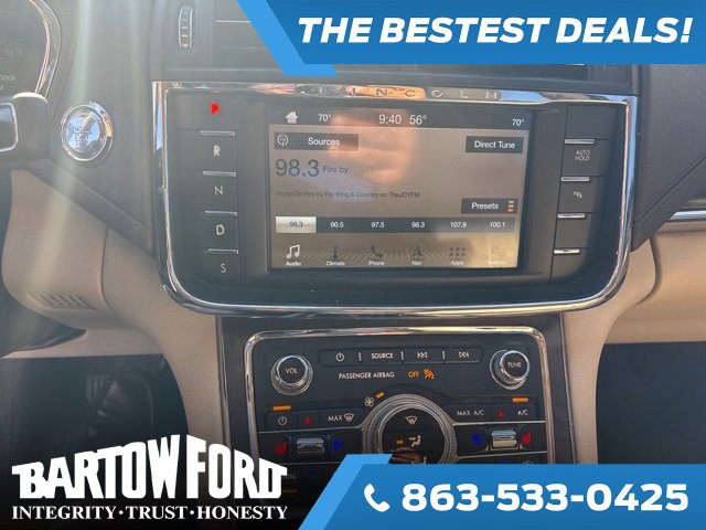 Used 2017 Lincoln Continental Reserve image 10