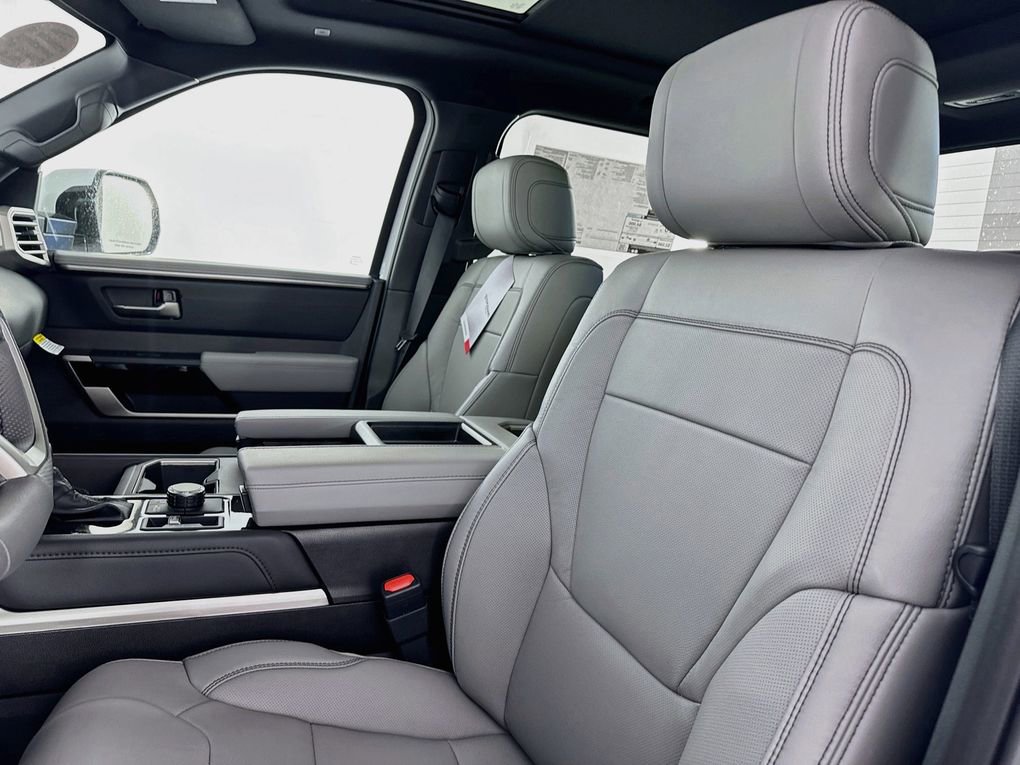 New 2026 Toyota Tundra Limited AWD/4WD image 32