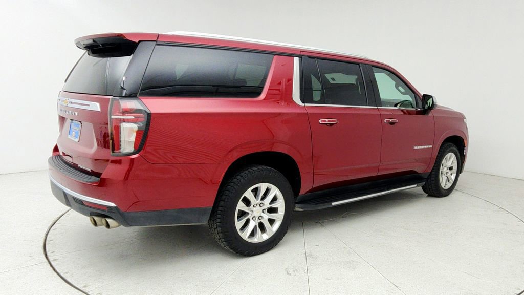 Used 2021 Chevrolet Suburban Premier image 8