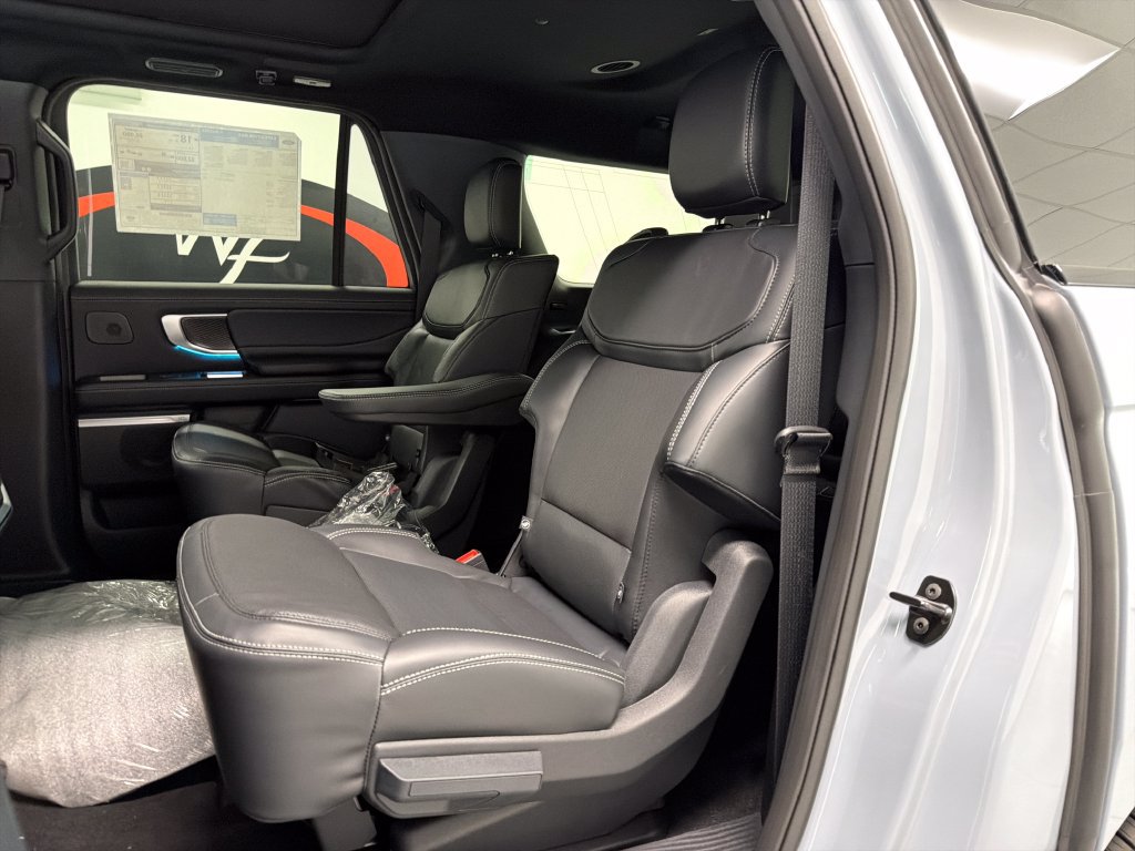 New 2027 Ford Expedition Max Platinum w/ Stealth Performance Package AWD/4WD image 11