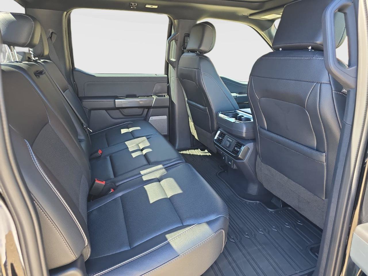 Used 2023 Ford F150 Lariat w/ Equipment Group 502A High AWD/4WD image 21