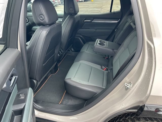 New 2026 GMC Terrain AT4 AWD/4WD image 8