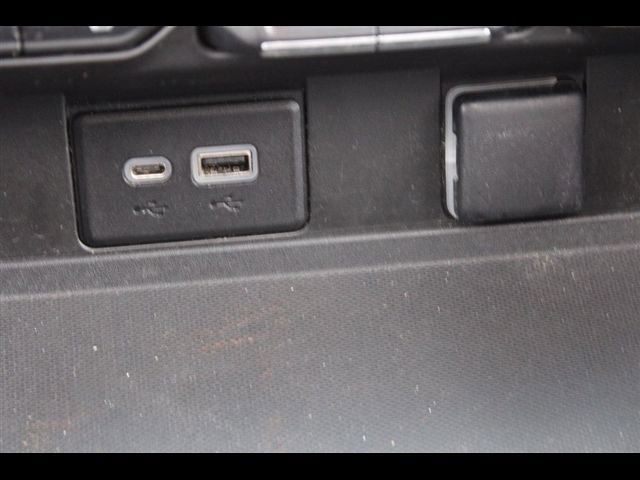 Used 2021 Chevrolet Suburban LT AWD/4WD image 43