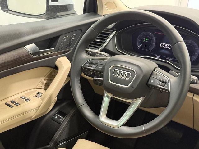 Used 2024 Audi Q5 e Premium Plus w/ Premium Plus Package AWD/4WD image 12