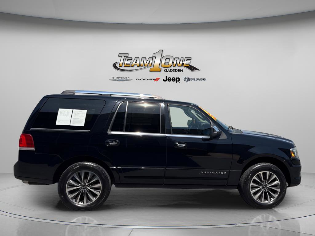 Used 2016 Lincoln Navigator Select image 9