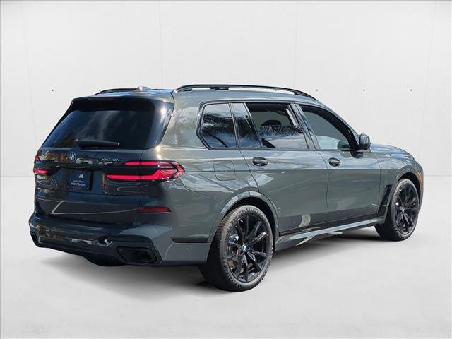 Used 2026 BMW X7 xDrive40i w/ M Sport Package image 5