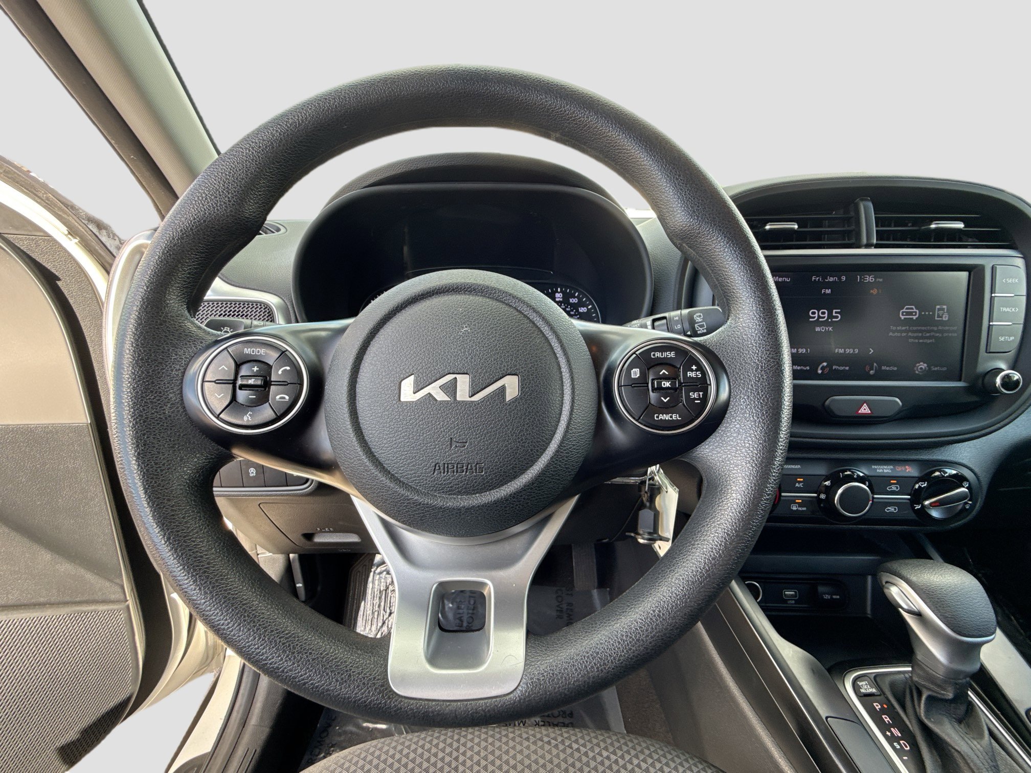 Used 2022 Kia Soul LX image 35