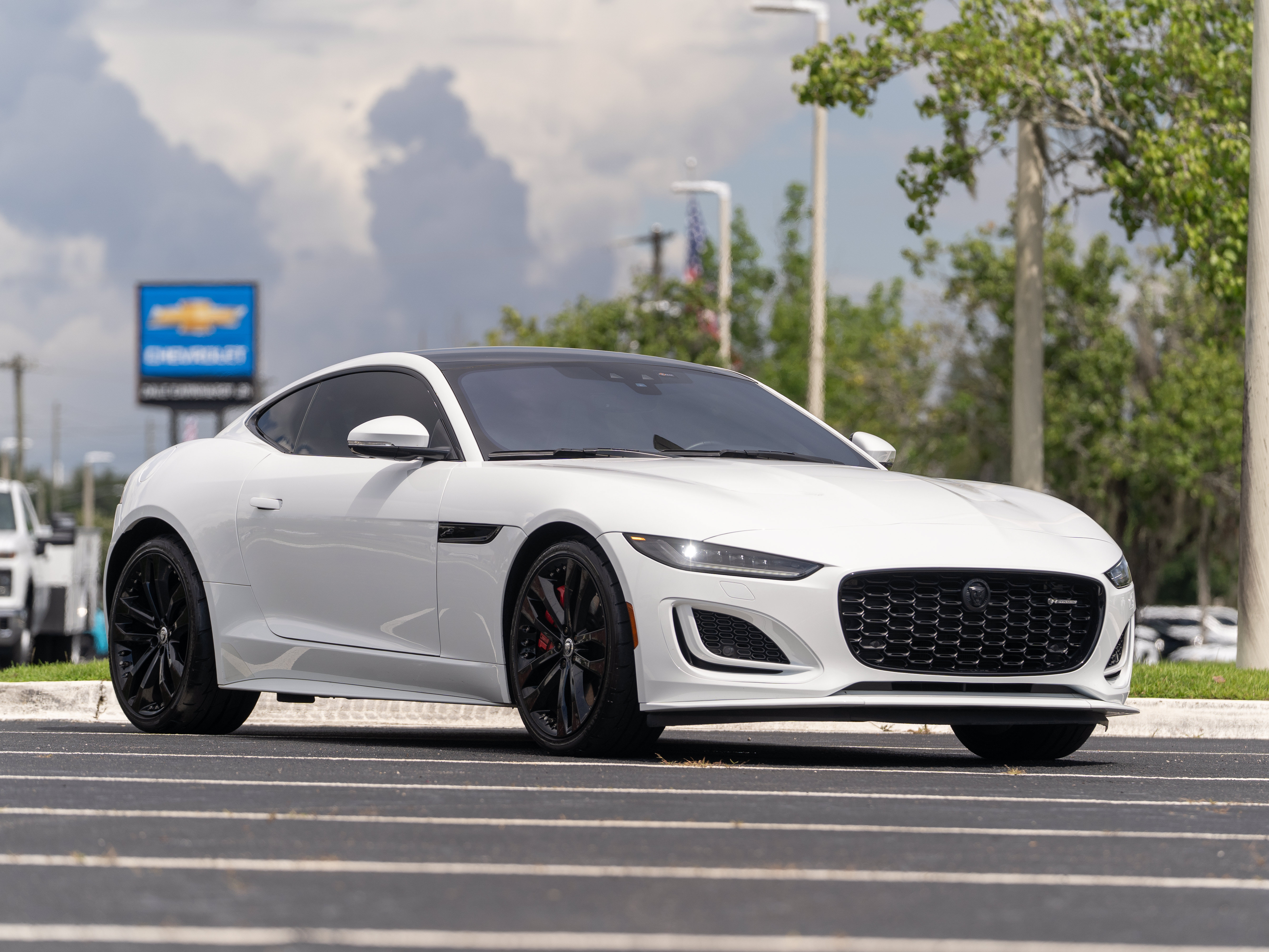 Used 2024 Jaguar F-TYPE R-Dynamic RWD image 38