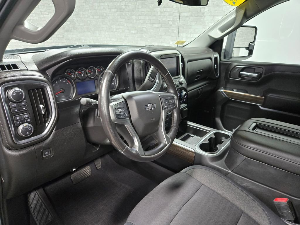 Used 2019 Chevrolet Silverado 1500 LT Trail Boss AWD/4WD image 12