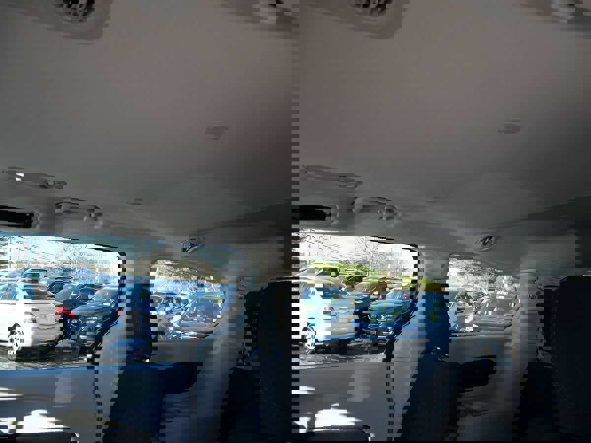 Used 2017 Chrysler Pacifica LX image 21